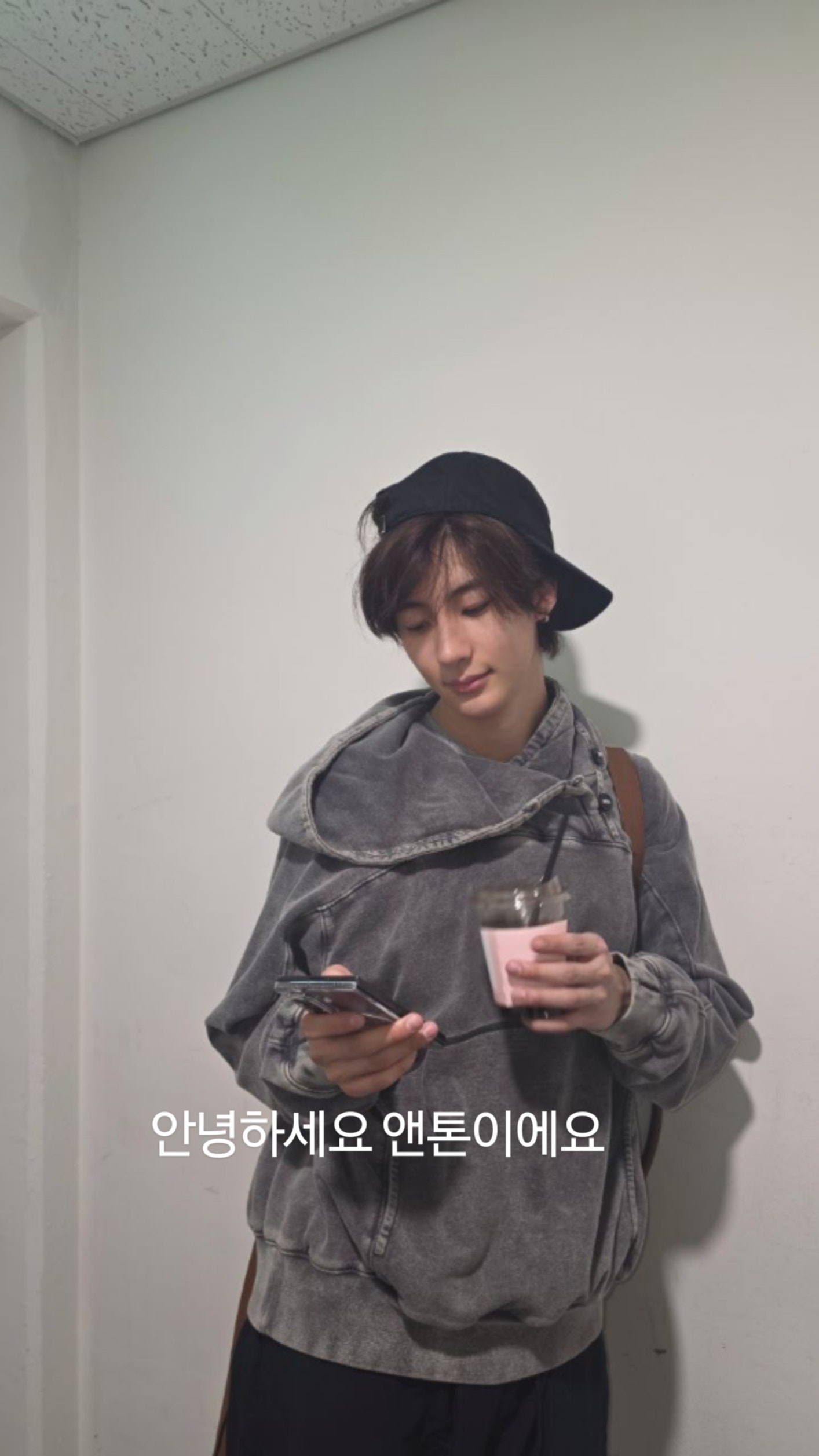 RIIZE Community Moment - 안녕하세요 앤톤이에요