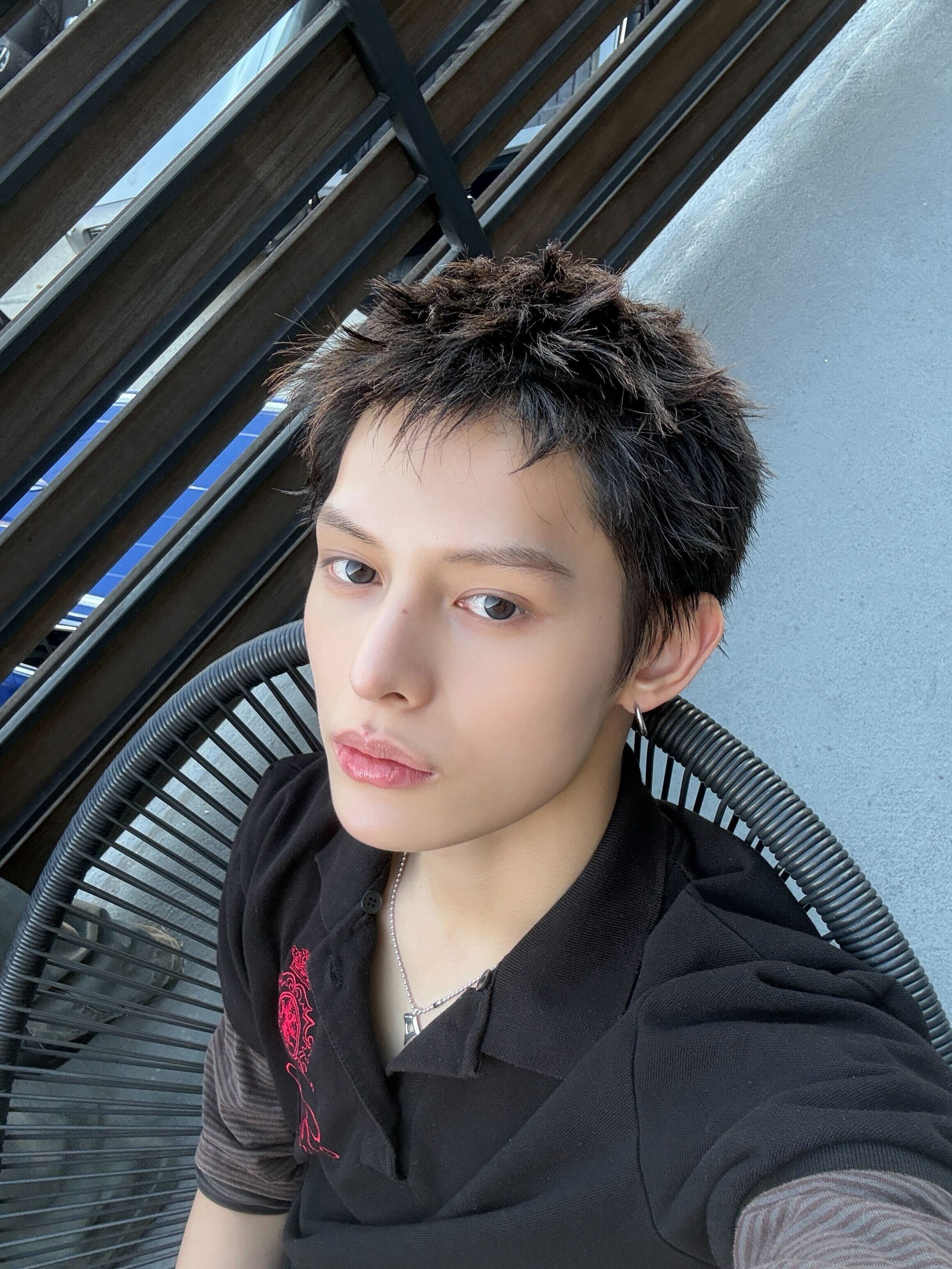 cortis weverse　universal 直筆サイン　ジェームス CORTIS Community Post - 🕺🏻 - JAMES