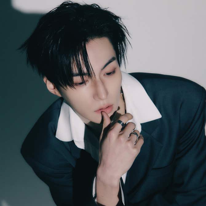 Most recent profile image for E'LAST Romin