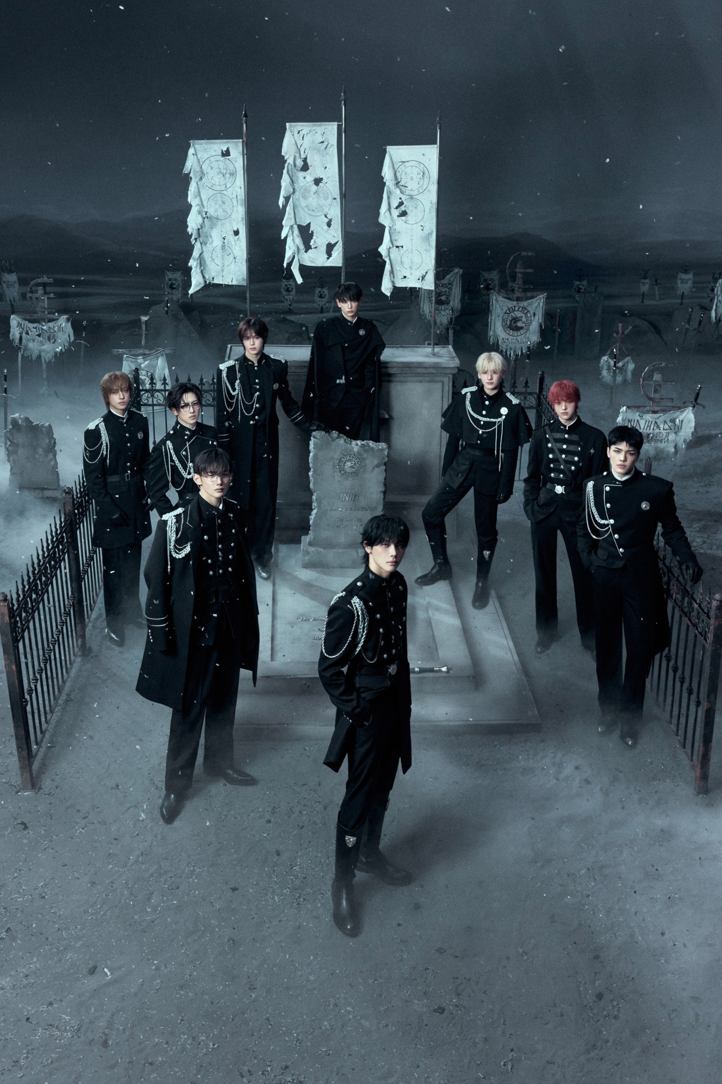 Weverse &TEAM 画像 - 3rd EP『We on Fire』 Artist Photo