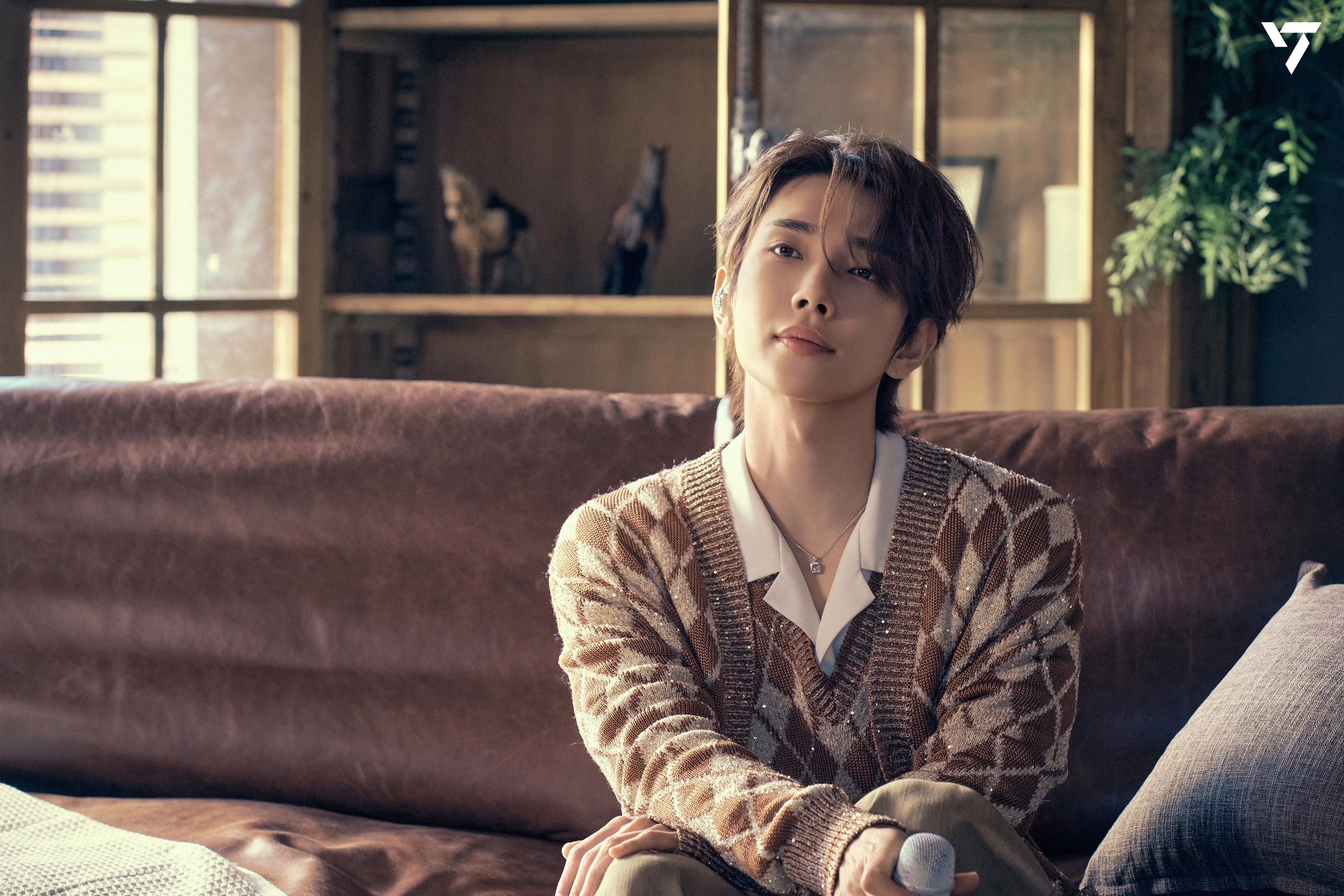 Weverse SEVENTEEN Image - JOSHUA 'Baby Come Home' Live Clip Photo