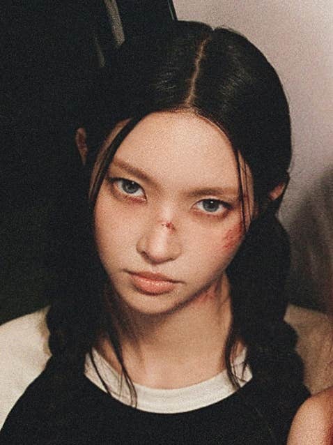 ILLIT ユナの最新プロフィール画像